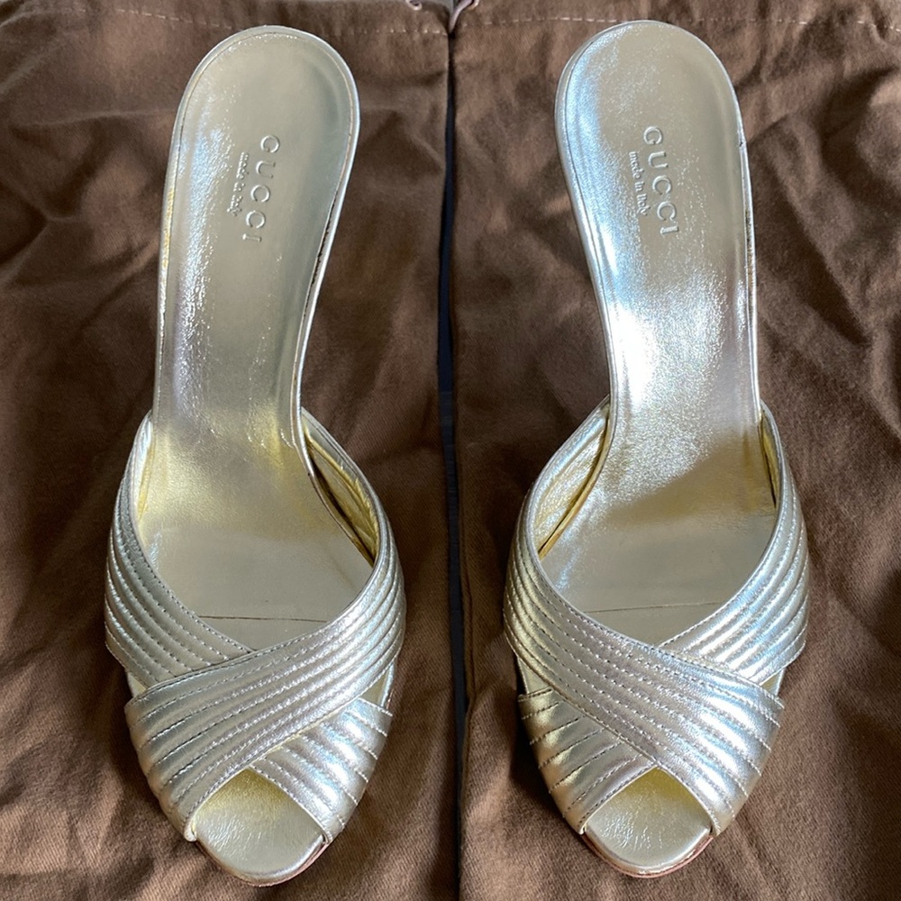 GUCCI gold sandals